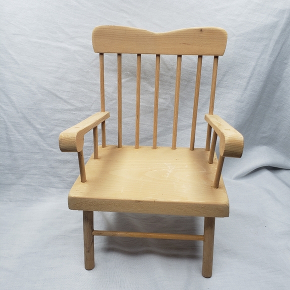 Cottage Handcrafted Wood Doll Sized Chair and Farm Fresh Egg Sign Shadowbox - Picture 3 of 9